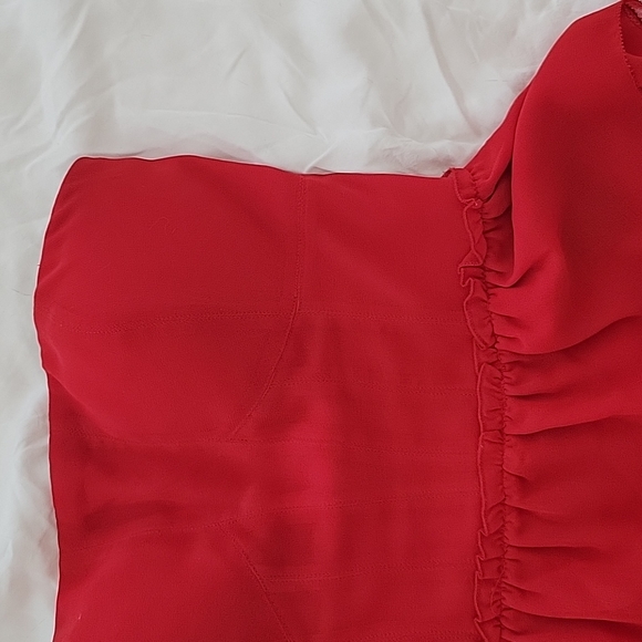 Red Strapless Top | BEBE - Picture 2 of 5